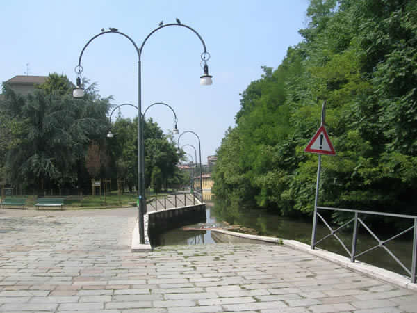Greco. Alzaia presso la Cassina de Pom